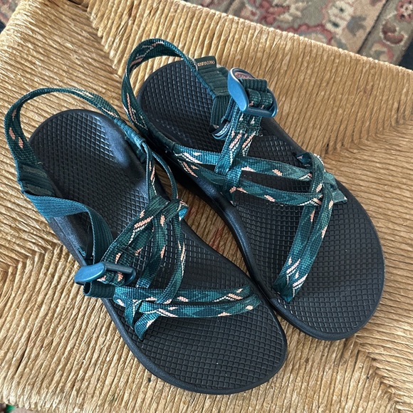 Chaco woman’s zcloud Dark Teal and Black x Warren pine adventure Sandals - Picture 5 of 11